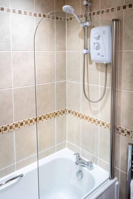 Charming 1-Bed Southside Flat In Great Location Apartamento Glasgow Exterior foto