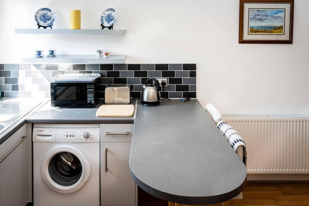 Charming 1-Bed Southside Flat In Great Location Apartamento Glasgow Exterior foto