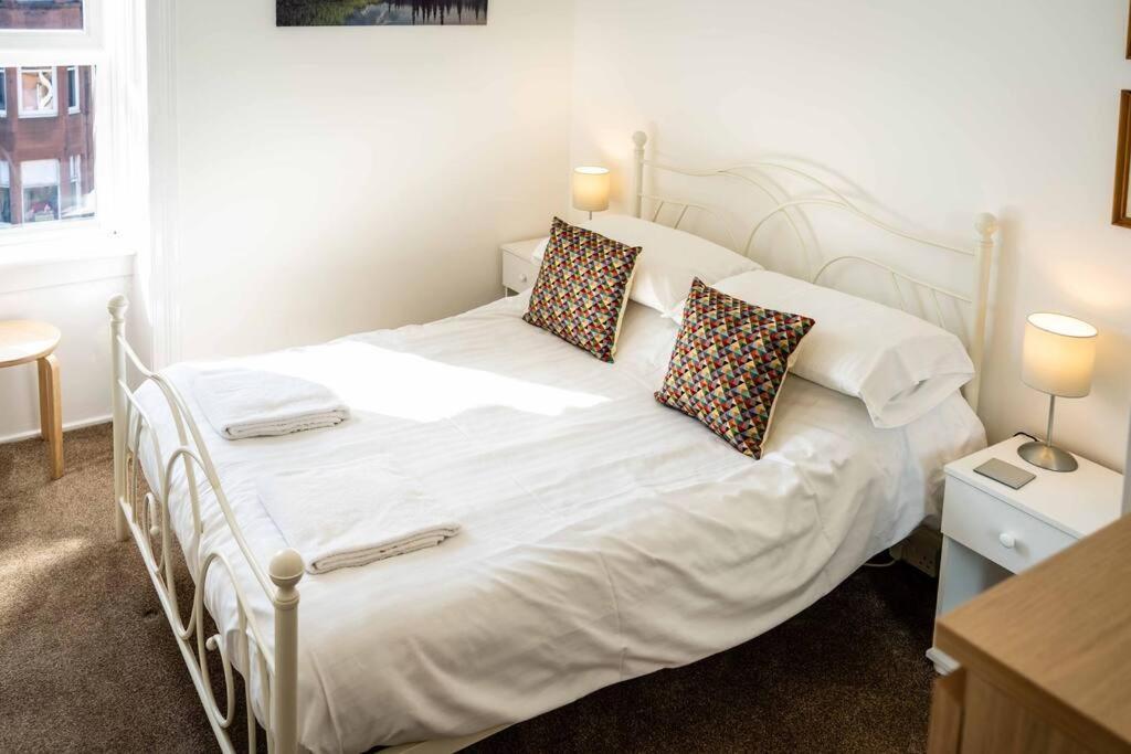 Charming 1-Bed Southside Flat In Great Location Apartamento Glasgow Exterior foto